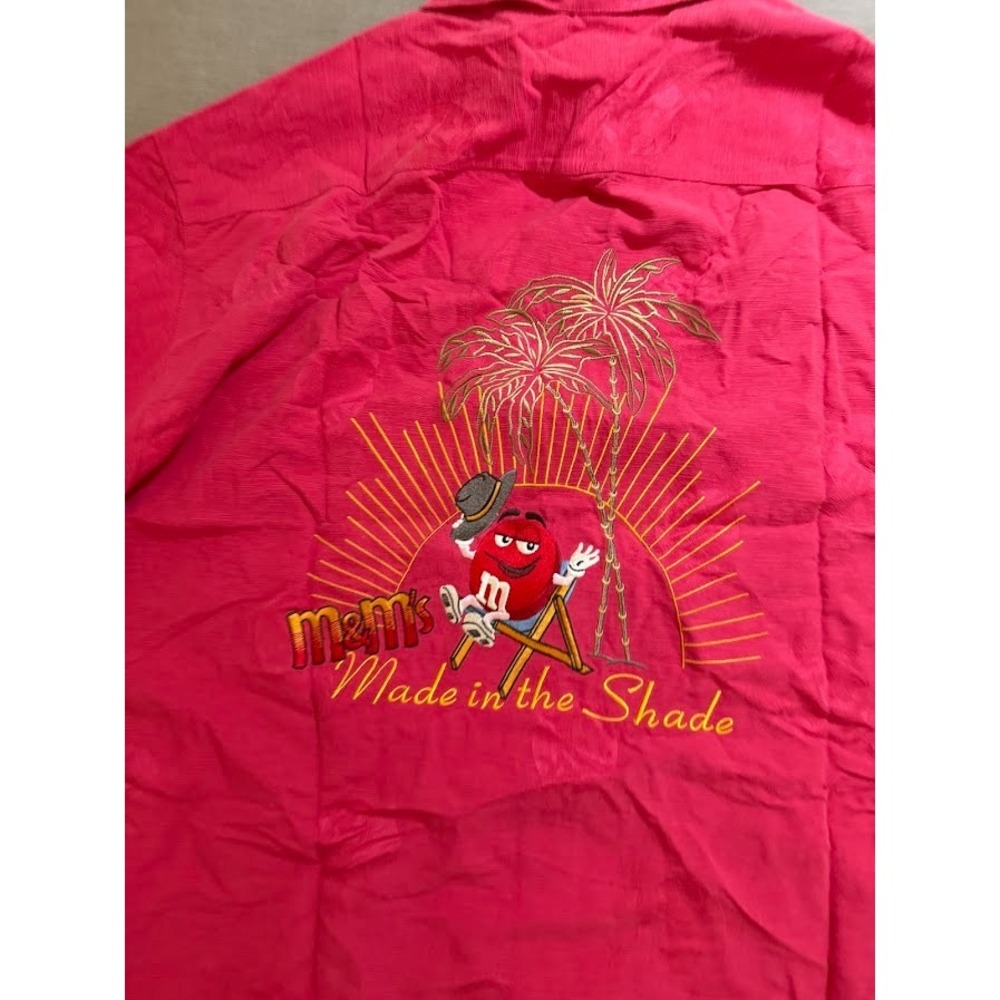 M&M's Made In The Shade Shirt Adult L Red Silk Button Up Short Sleeve Camp. - Picture 4 of 9